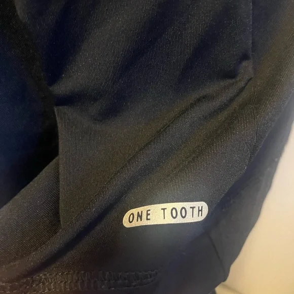 One Tooth Tank Top - Picture 3 of 3